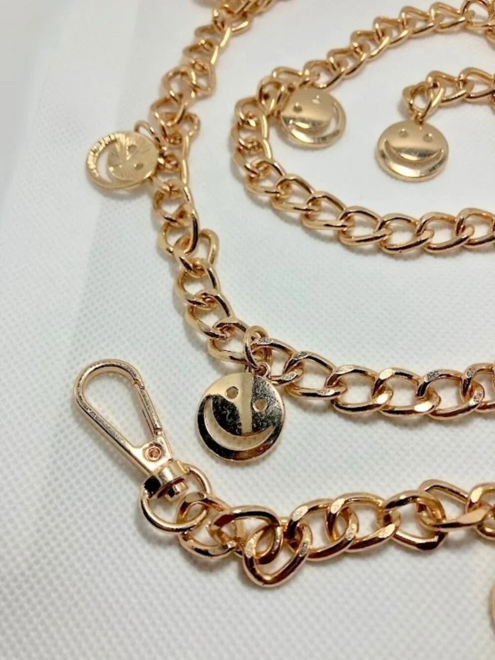 Wild Fable Vintage Gold Tone Smiley Face Charm Belt Kidcore Retro Festival Y2K